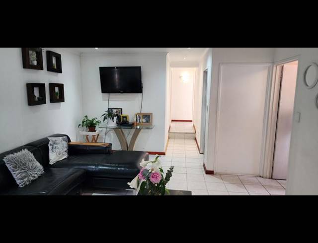 3 BEDROOM HOUSE FOR SALE IN WELTEVREDEN VALLEY